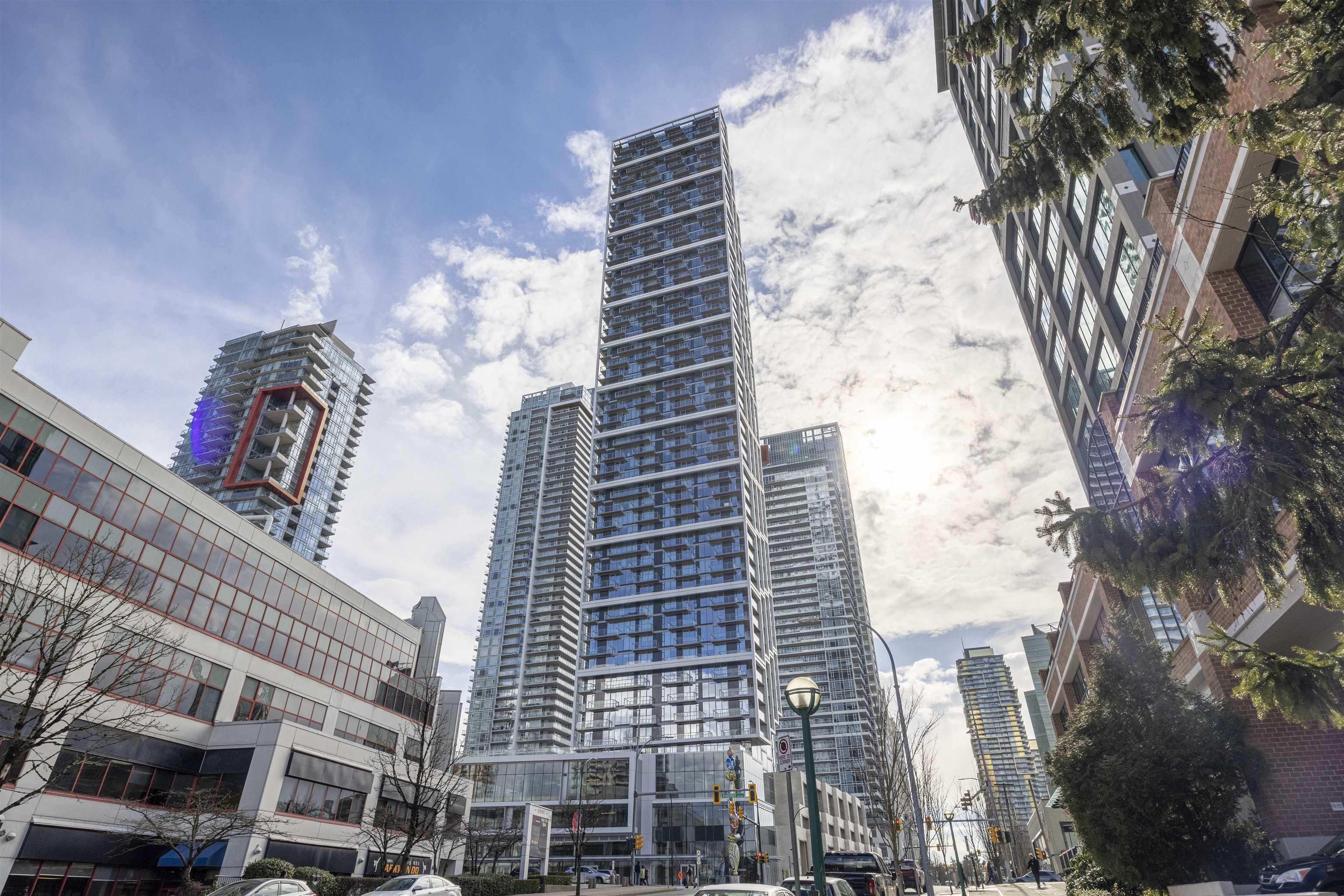 207-6000 Mckay Avenue, Burnaby, BC, V5H 0K2