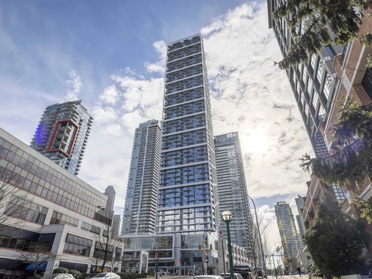 207-6000 Mckay Avenue, Burnaby, BC, V5H 0K2