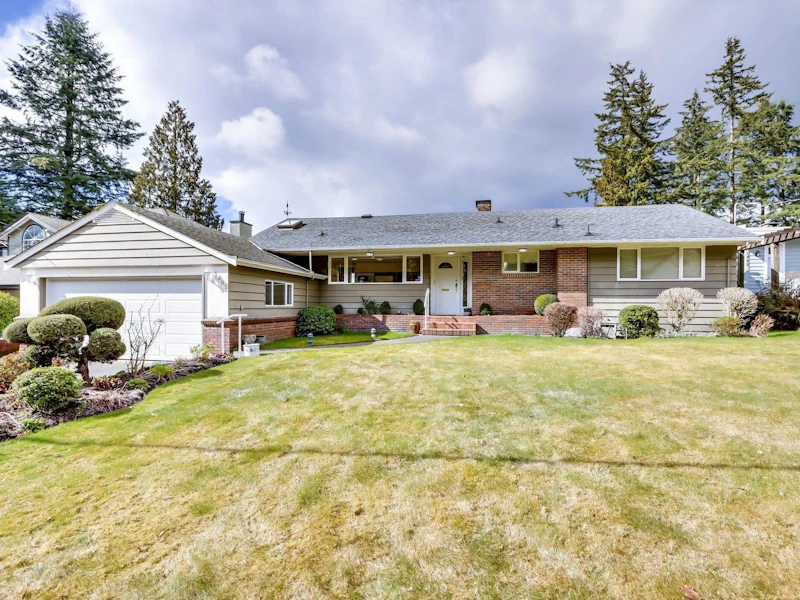1305 Lennox Street, North Vancouver BC V7H 1X4