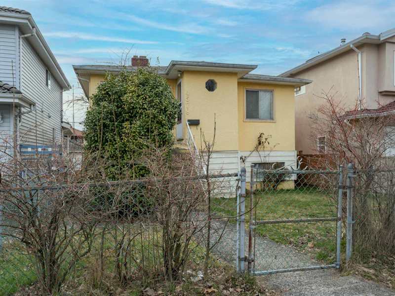 4579 Culloden Street, Vancouver BC V5V 4X7