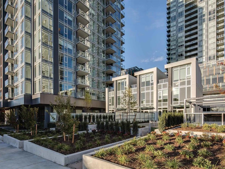 TH1-6398 Silver Avenue, Burnaby, BC, V5H 2Y5