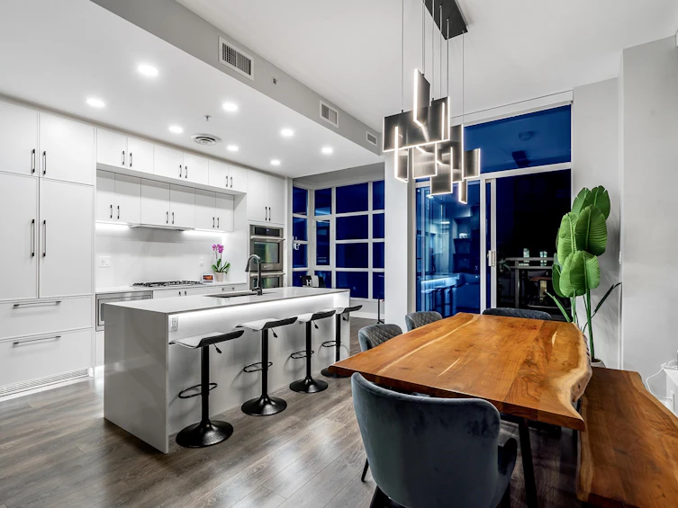 1401-1205 Howe Street, Vancouver, BC, V6Z 0B2