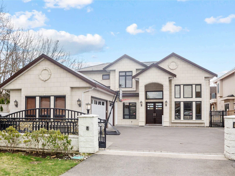8788 Mowbray Road, Richmond BC V7A 2B7