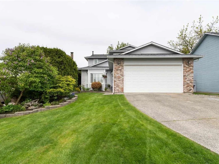 14733 89a Avenue, Surrey, BC, V3R 7Z9