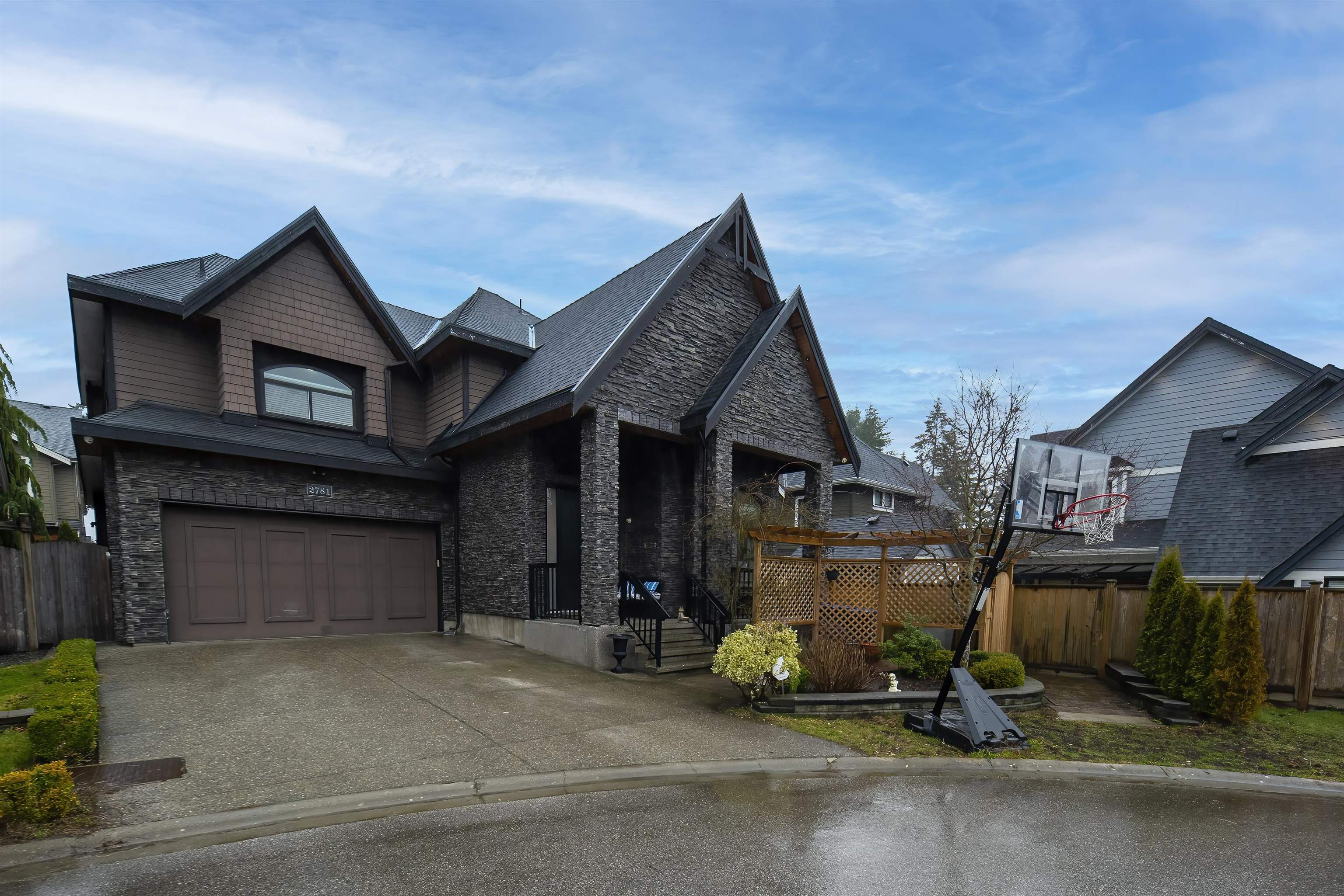 2781 163a Street, Surrey, BC, V3Z 0E4