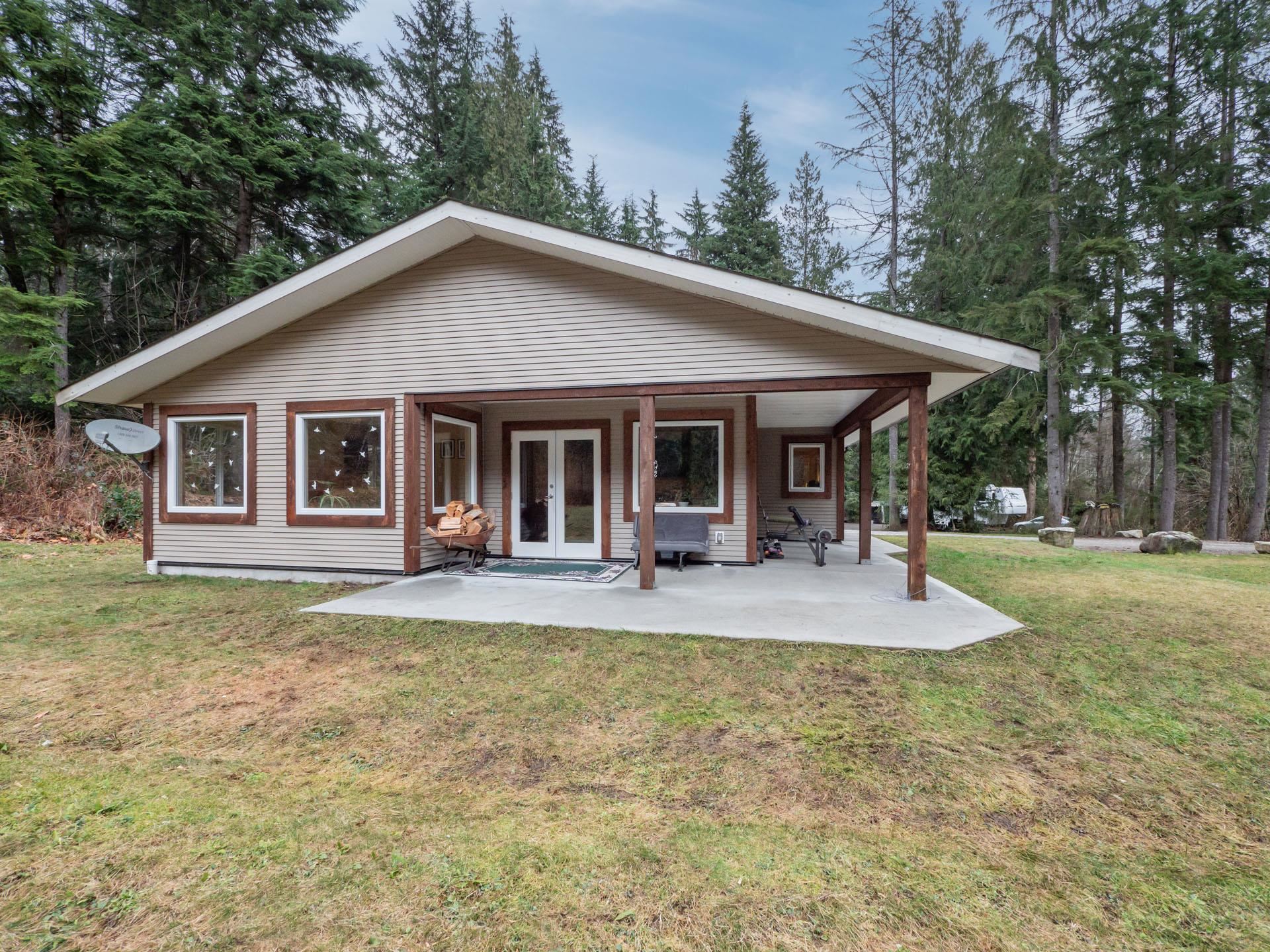 2089 Port Mellon Highway, Gibsons, BC, V0N 1V6