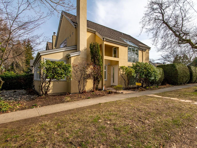 3728 Collingwood Street, Vancouver BC V6S 2M5