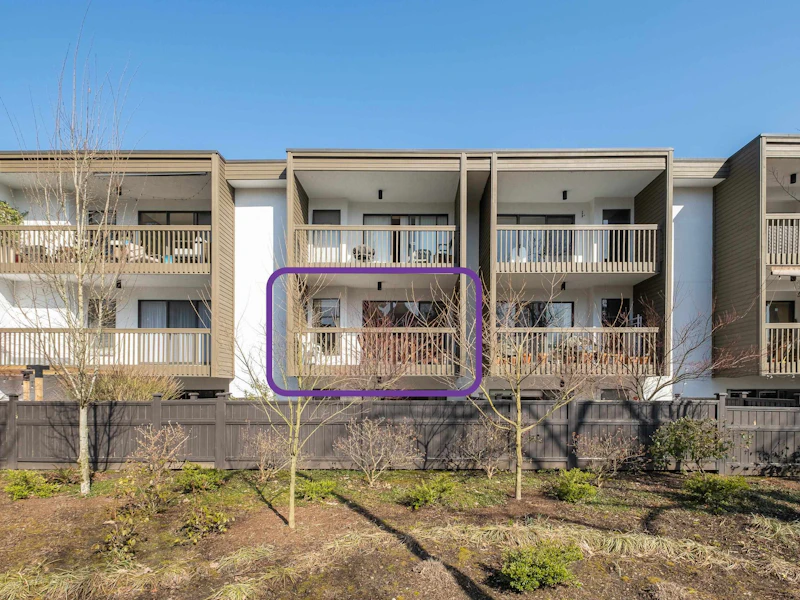 210 - 265 E 15th Avenue, Vancouver BC V5T 4K4