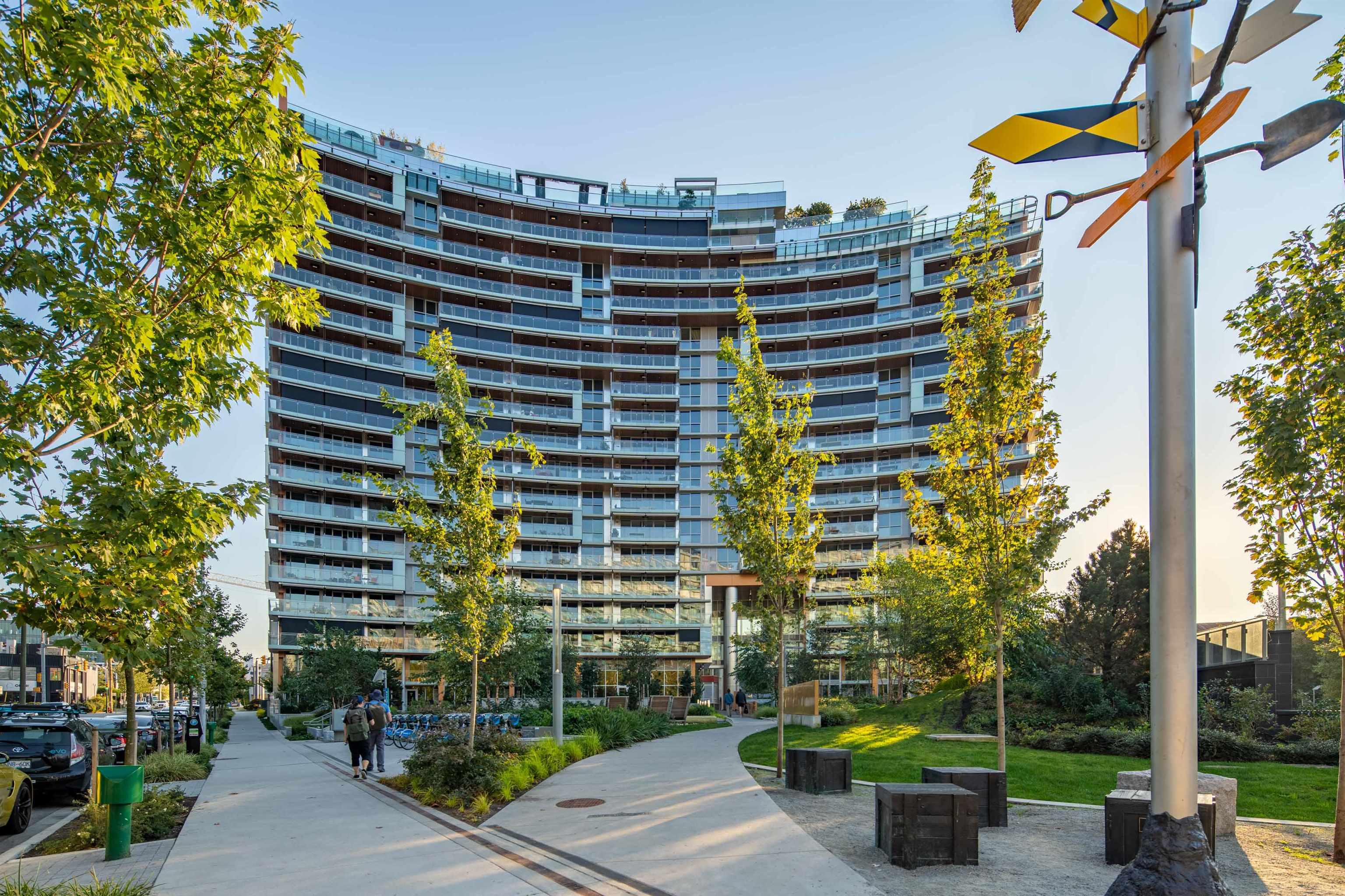 408-1768 Cook Street, Vancouver, BC, V5Y 0N3