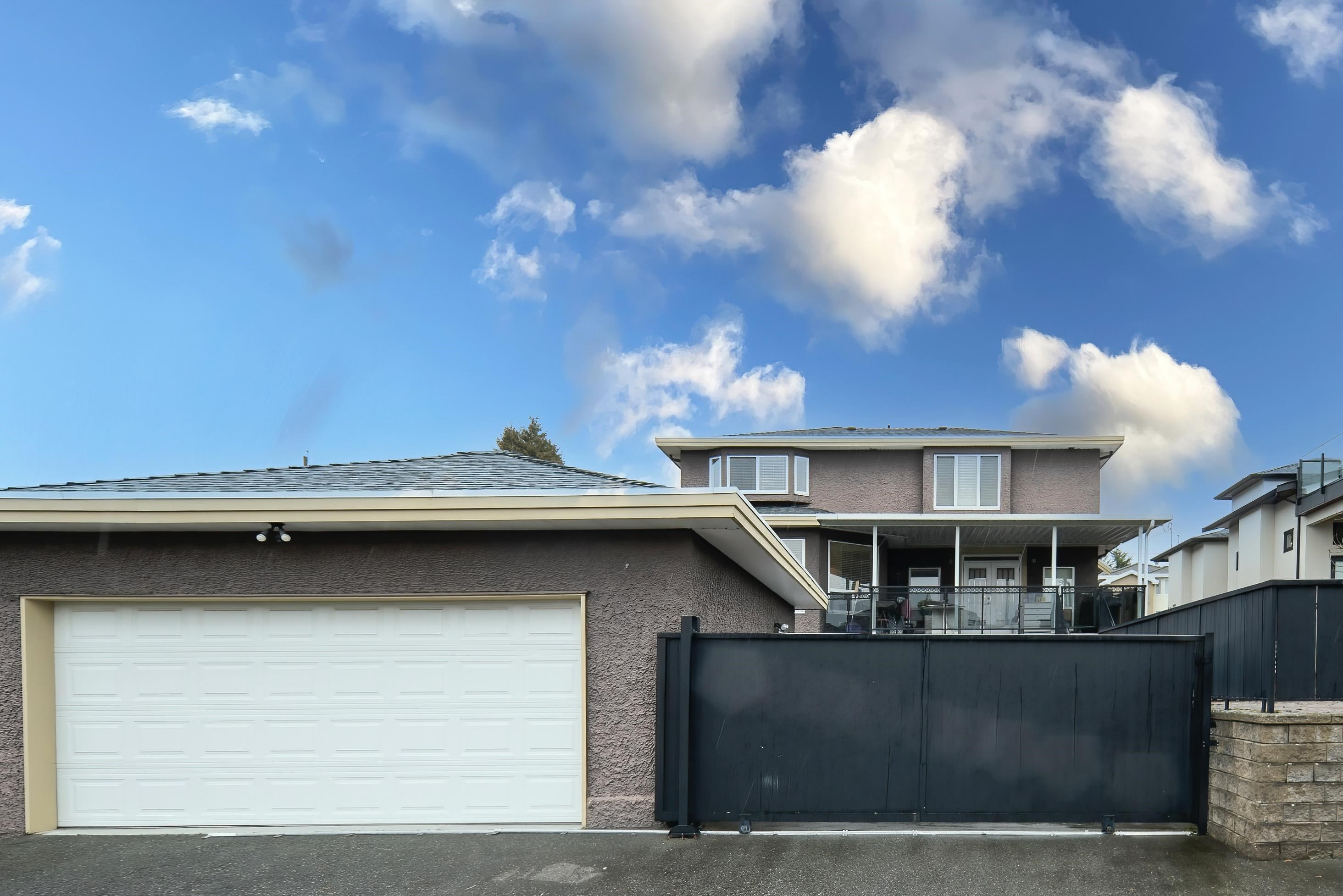 6138 Winch Street, Burnaby, BC, V5B 2L3