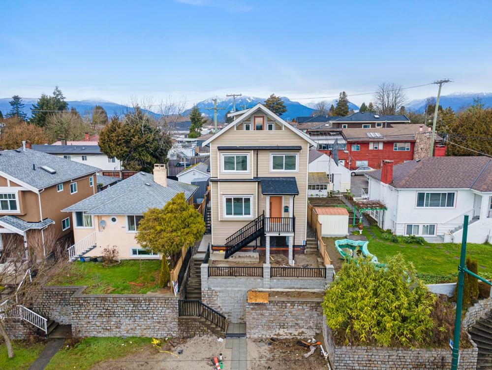 1255 E 41st Avenue, Vancouver, BC, V5W 1R3
