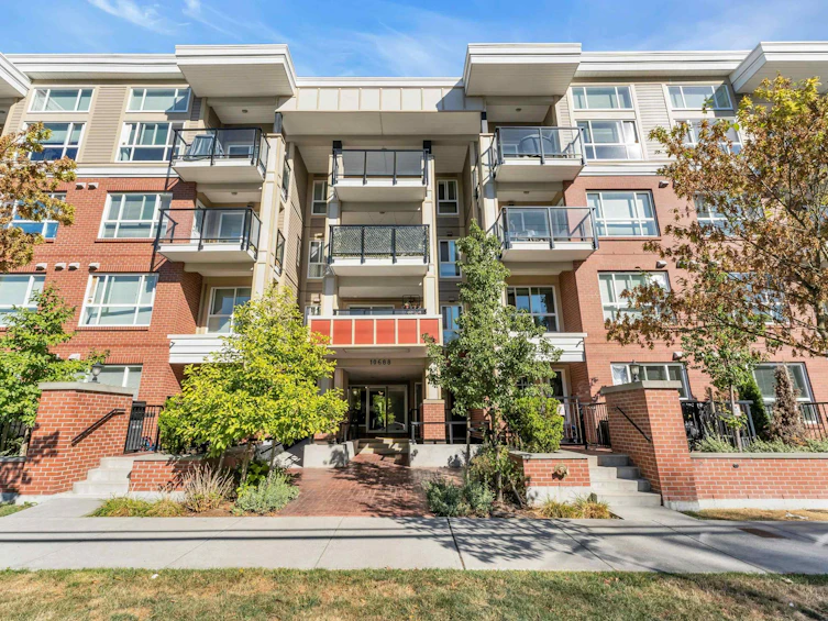 312-10688 140 Street, Surrey, BC, V3T 0M6