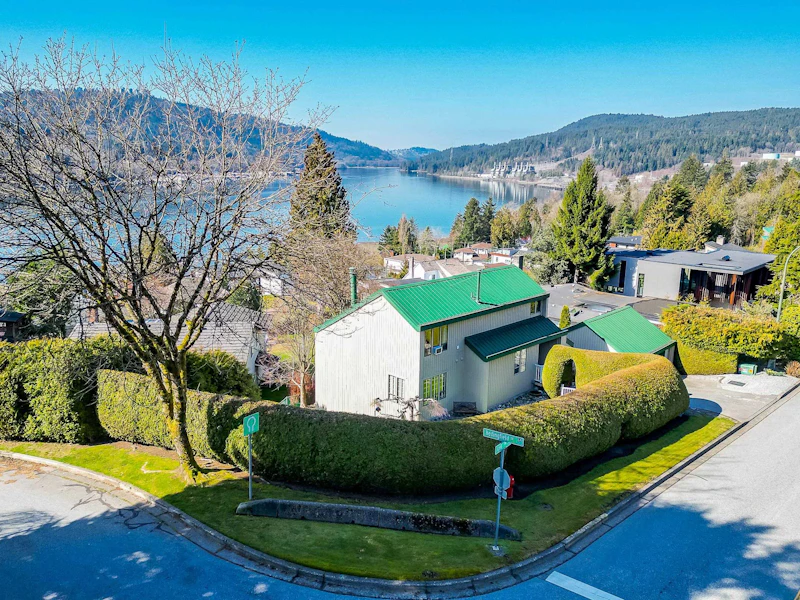 140 April Road, Port Moody BC V3H 3M5