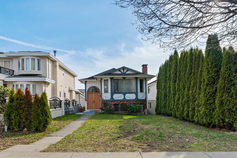 328 E 49th Avenue, Vancouver, BC, V5W 2G6