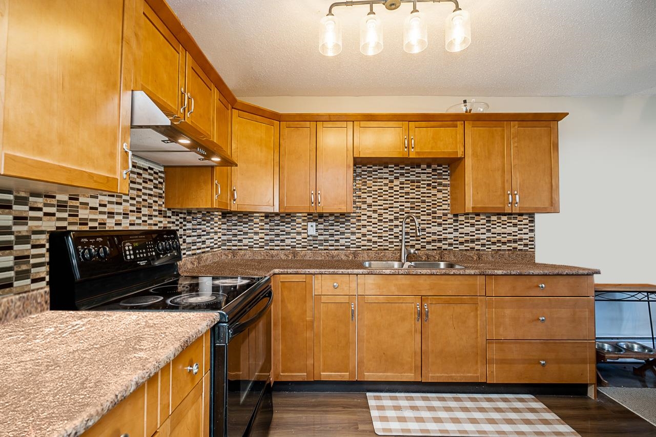 103 Springfield Drive, Langley, BC, V4W 3K6
