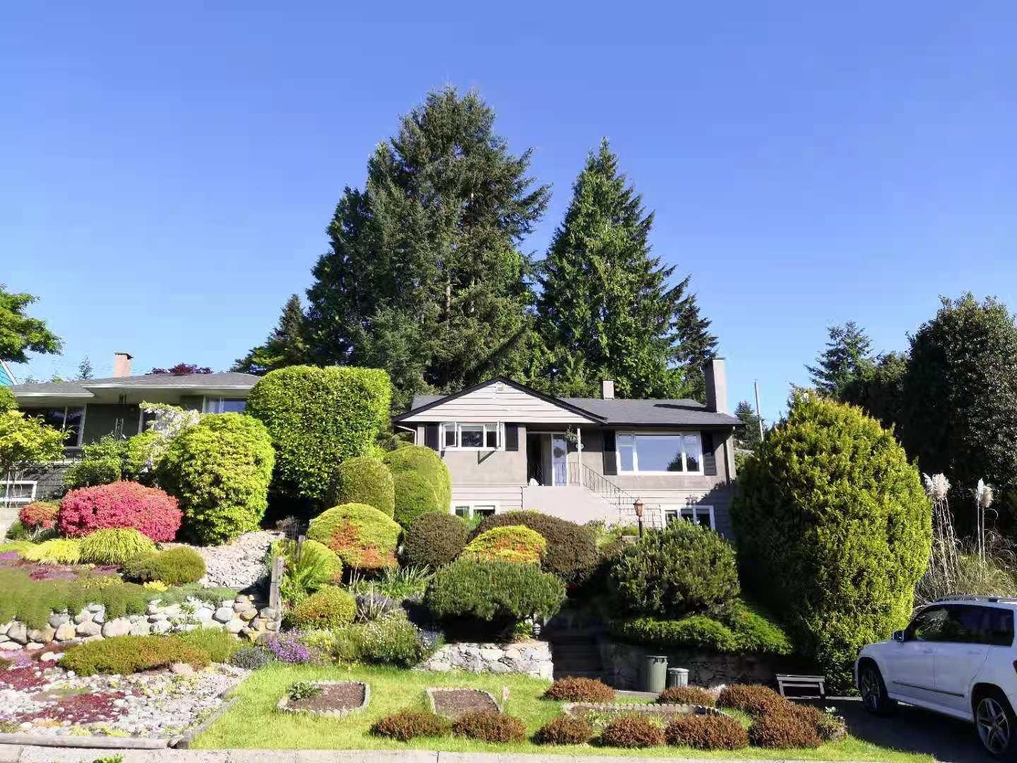 1254 Cloverley Street, North Vancouver, BC, V7L 1N8