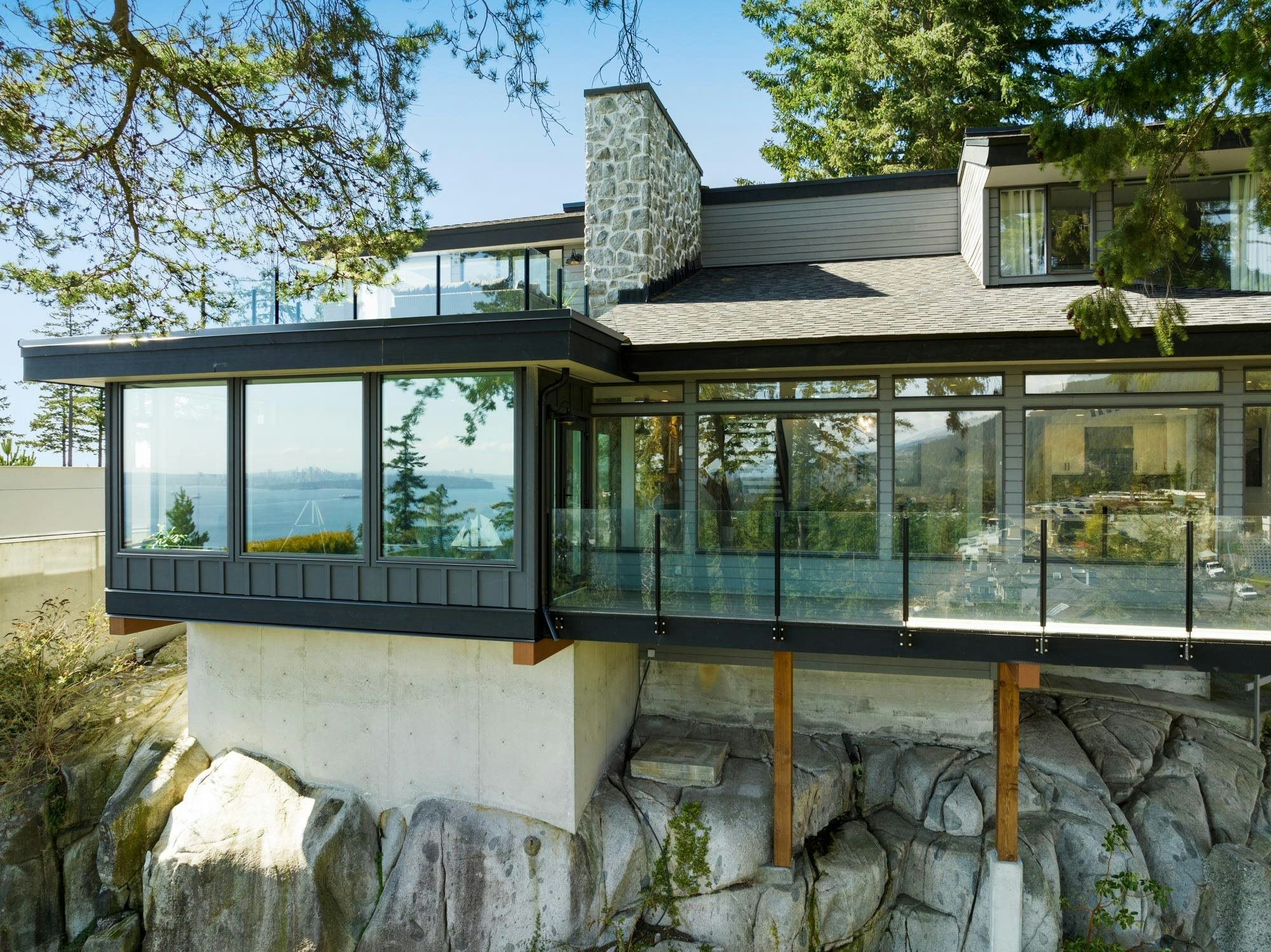 5132 Alderfeild Place, West Vancouver, BC, V7W 2W7