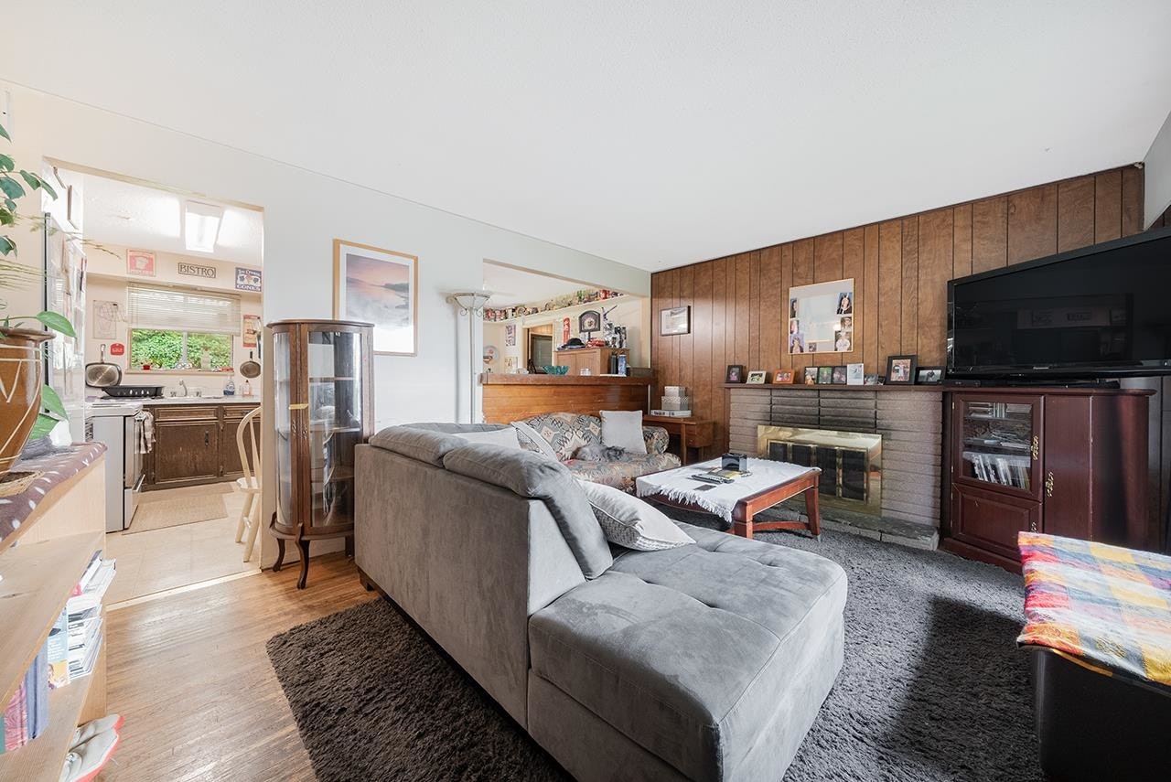 11676 210 Street, Maple Ridge, BC, V2X 4Y1