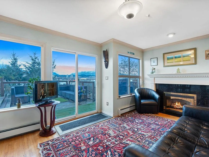 2843 Wall Street, Vancouver BC V5K 1B1