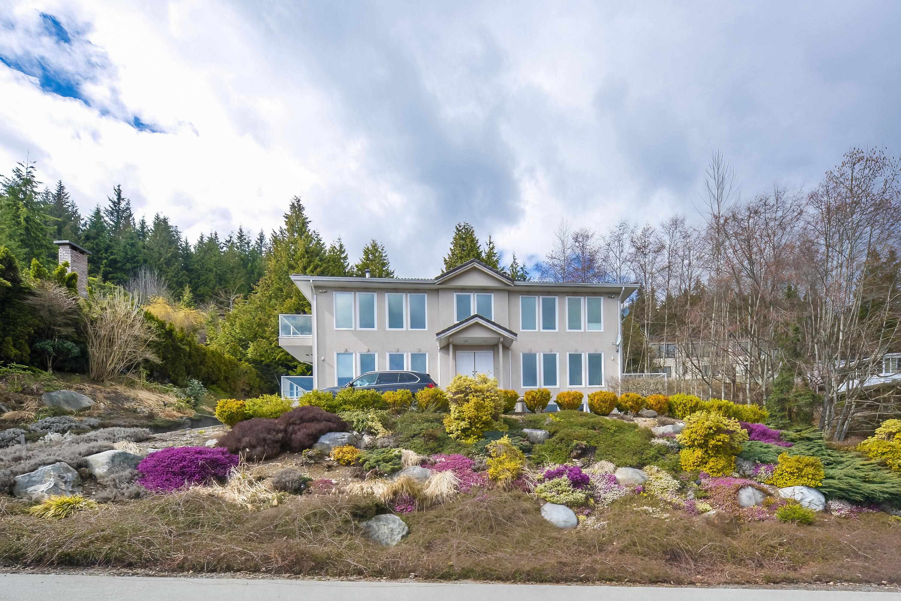 530 Craigmohr Drive, West Vancouver, BC, V7S 1W6