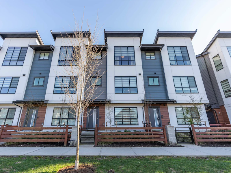 26 - 7177 194a Street, Surrey BC