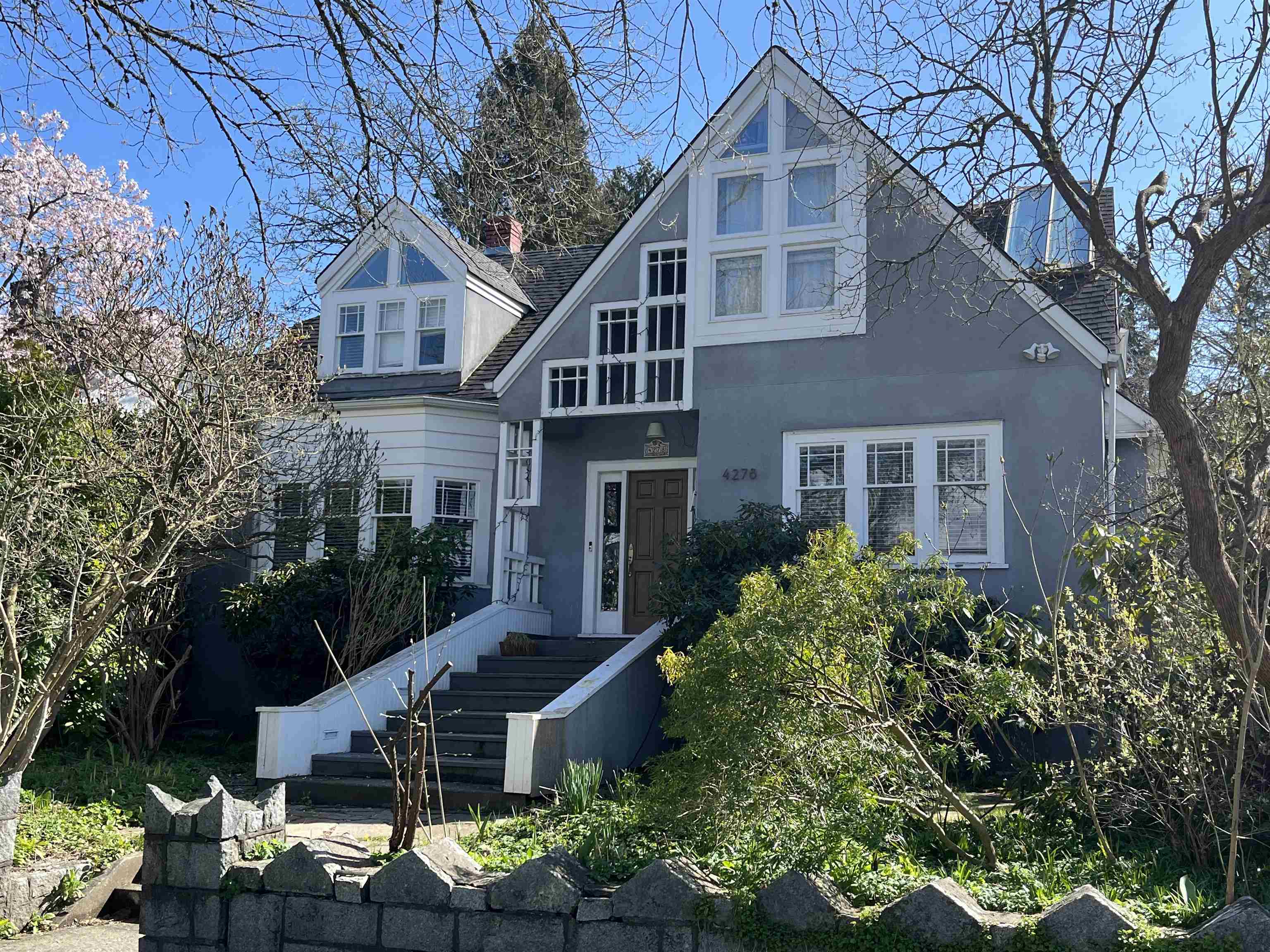 4278 W 9th Avenue, Vancouver, BC, V6R 2C5