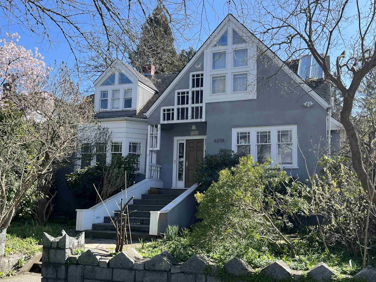 4278 W 9th Avenue, Vancouver, BC, V6R 2C5