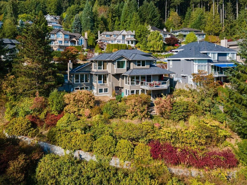 4130 Quarry Court, North Vancouver BC V7K 3C3