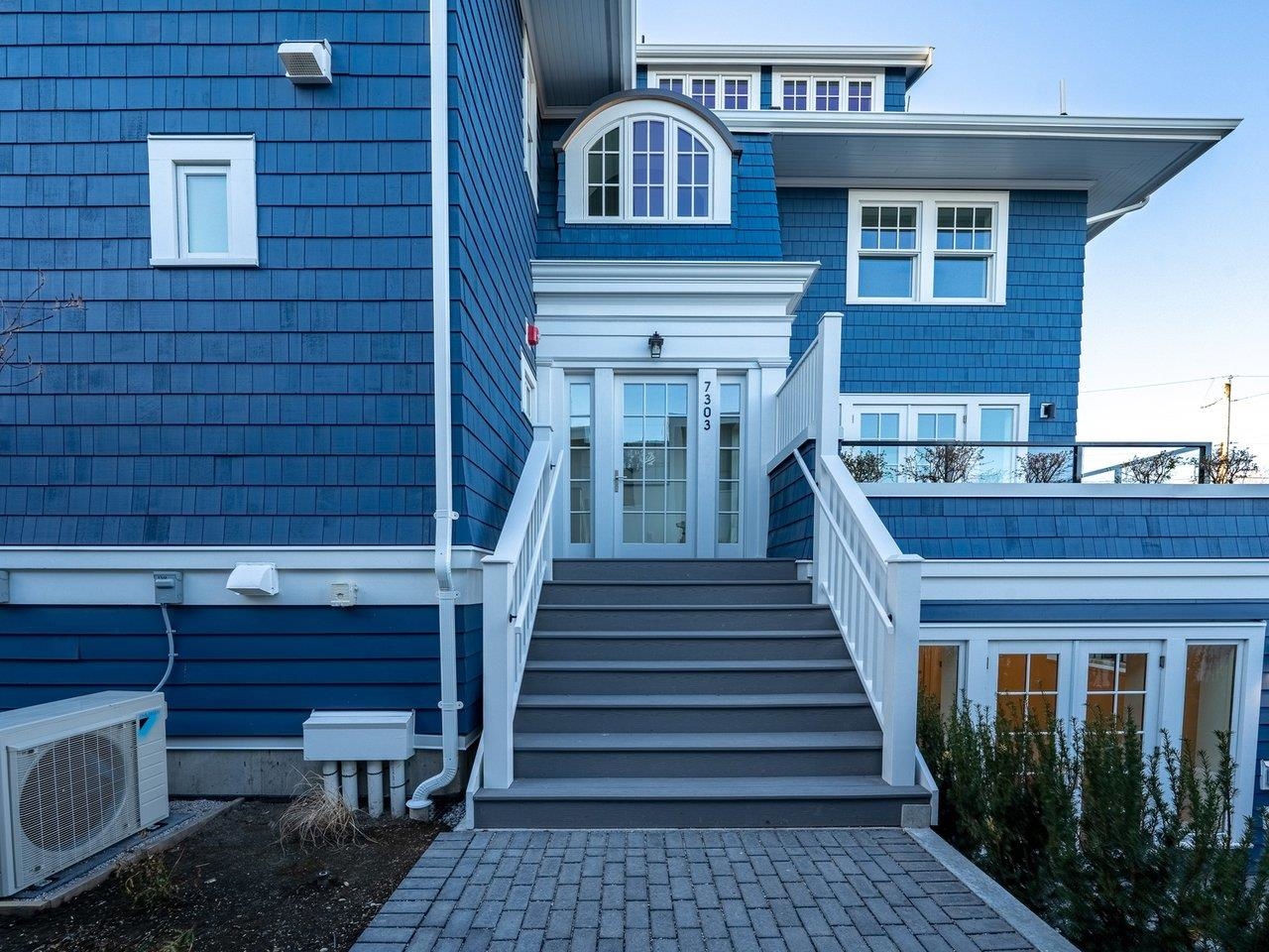 7303 Hudson Avenue, Vancouver, BC, V6P 1S8