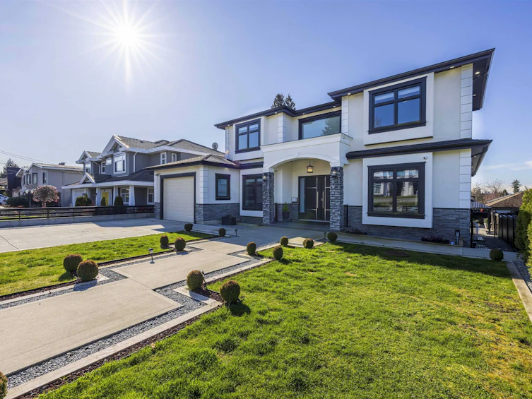 6790 Winch Street, Burnaby, BC, V5B 2L8