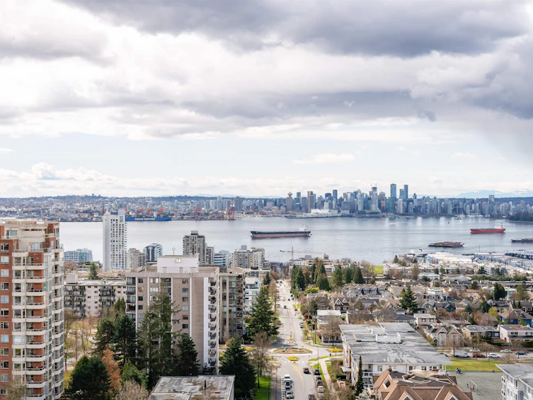 1605-158 W 13th Street, North Vancouver, BC, V7M 0A7