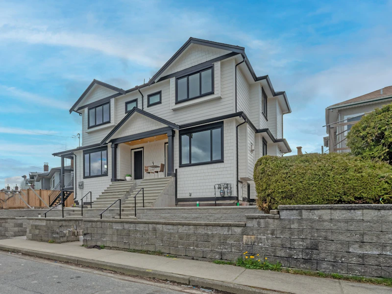 4539 Hoy Street, Vancouver BC V5R 4N5