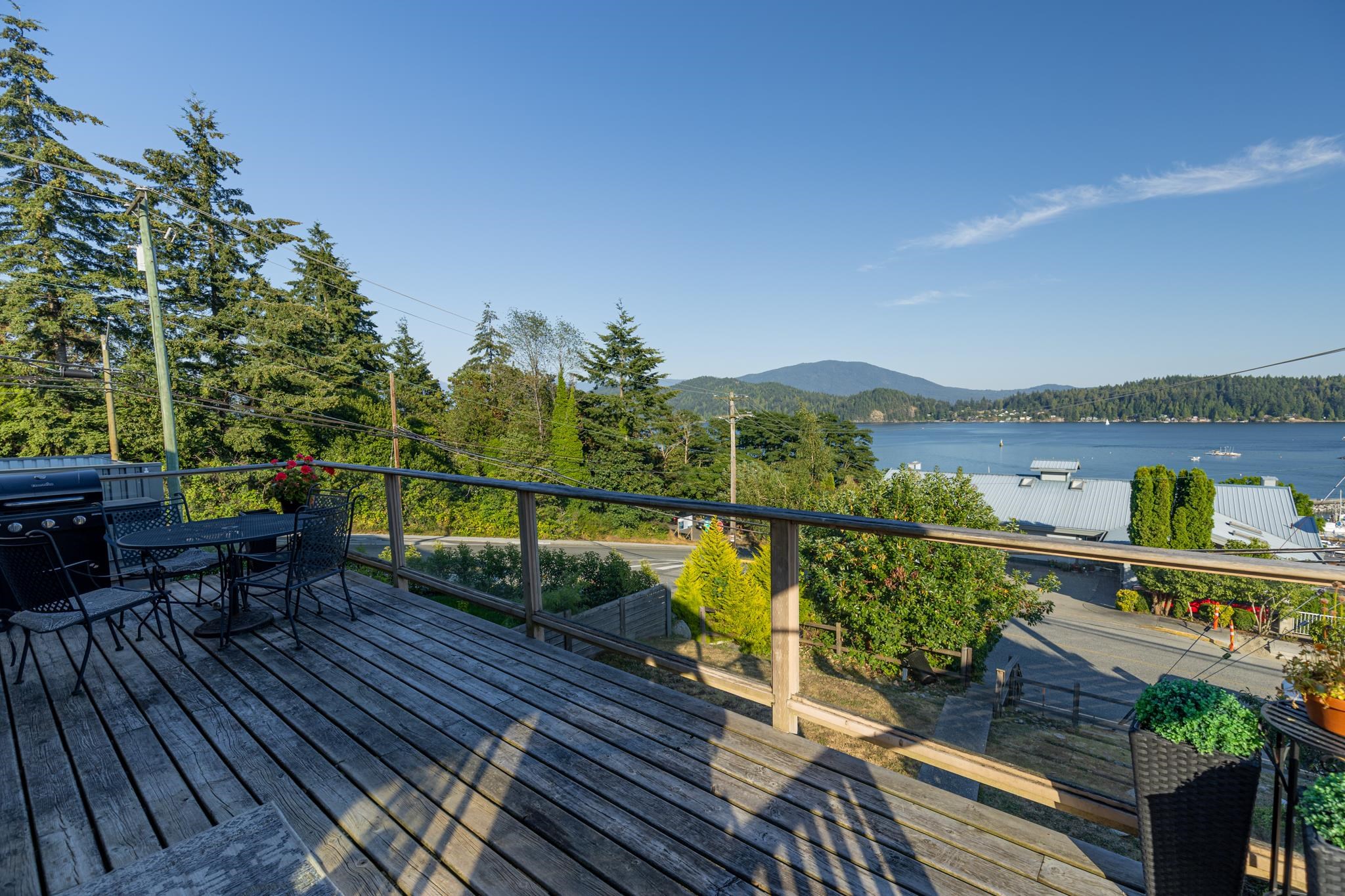 529 S Fletcher Road, Gibsons, BC, V0N 1V0