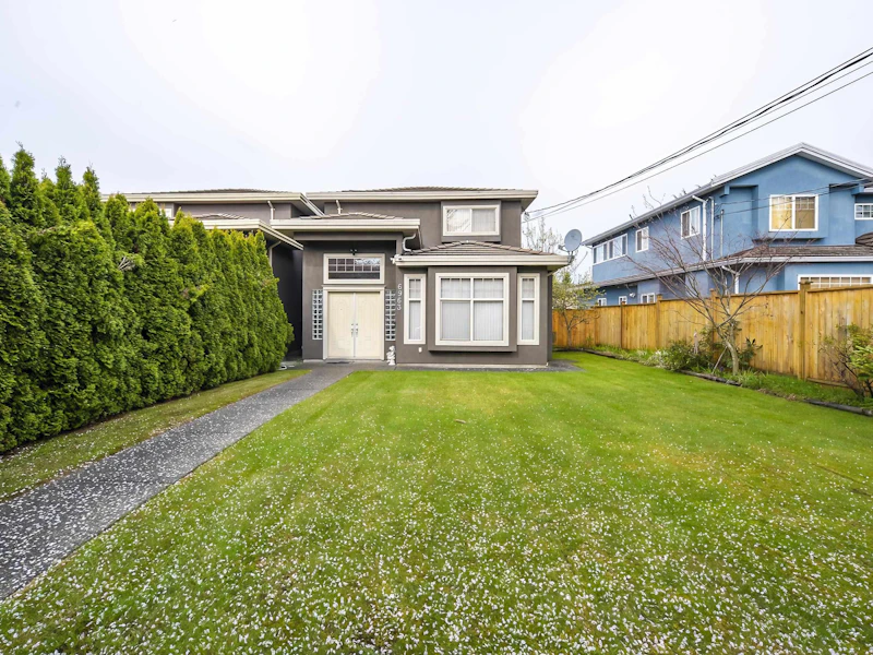 6963 Nelson Avenue, Burnaby BC V5J 4B9