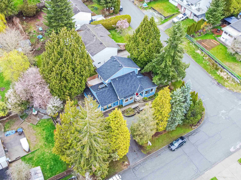 32273 Holiday Avenue, Mission BC V2V 5T2