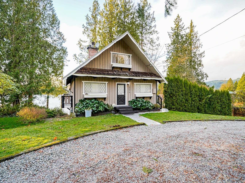 9579 Hayward Street, Mission BC V4S 1J1