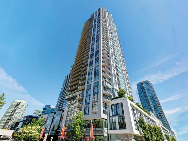 2109 - 6098 Station Street, Burnaby BC