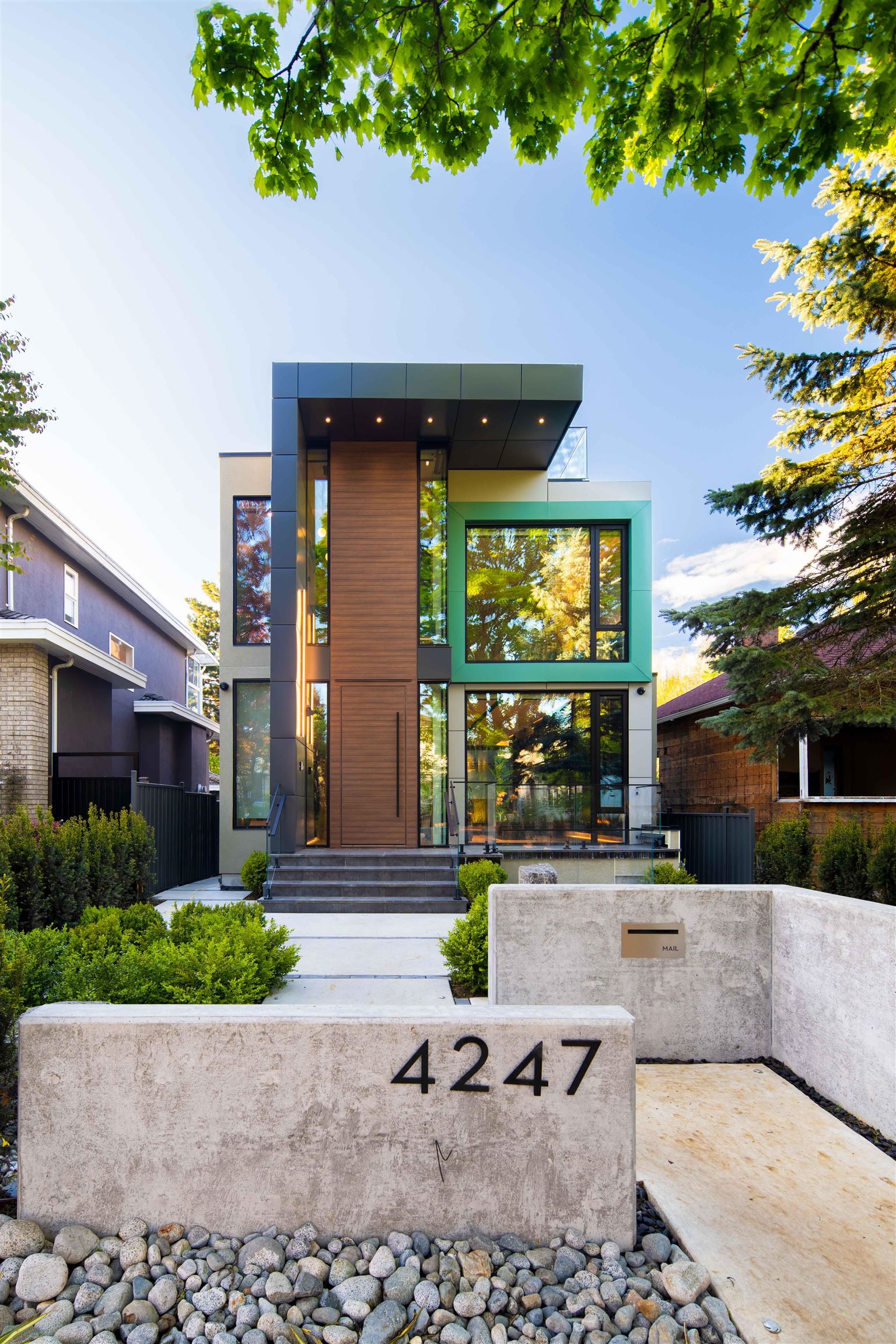 4247 W 15th Avenue, Vancouver, BC, V6R 3A7