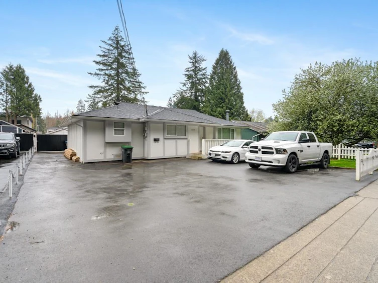 9336 148 Street, Surrey, BC, V3R 3W8