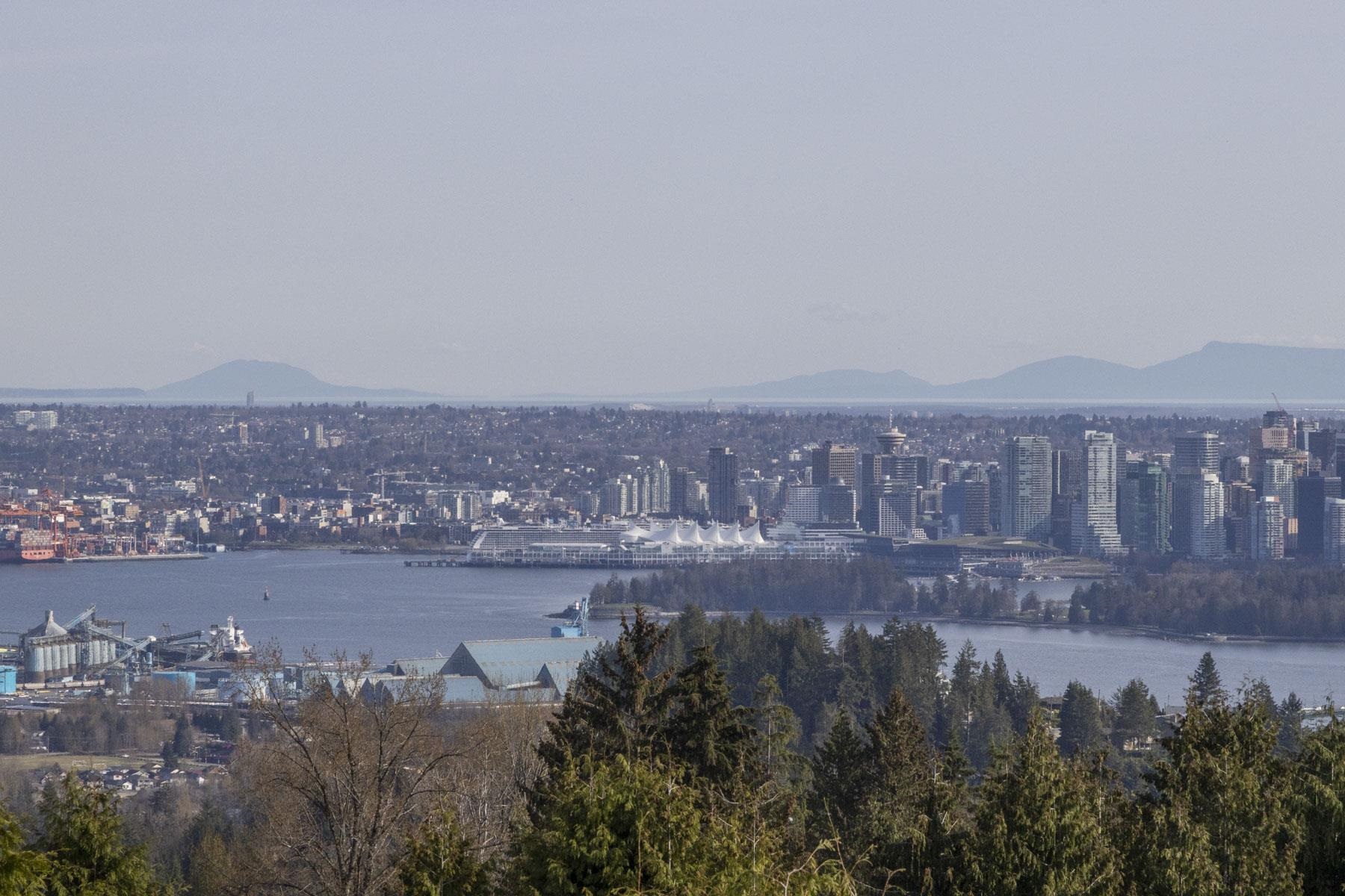 1371 Burnside Road, West Vancouver, BC, V7S 2P6