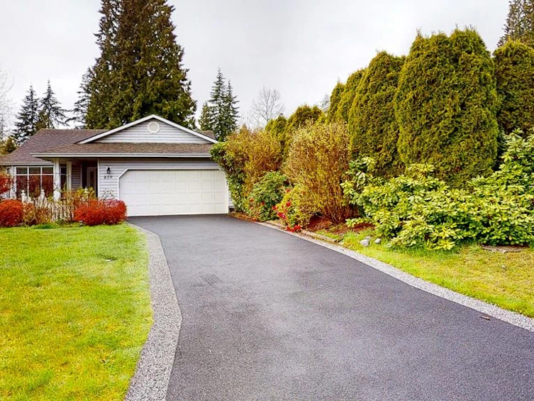 839 Tralee Place, Gibsons, BC, V0N 1V7