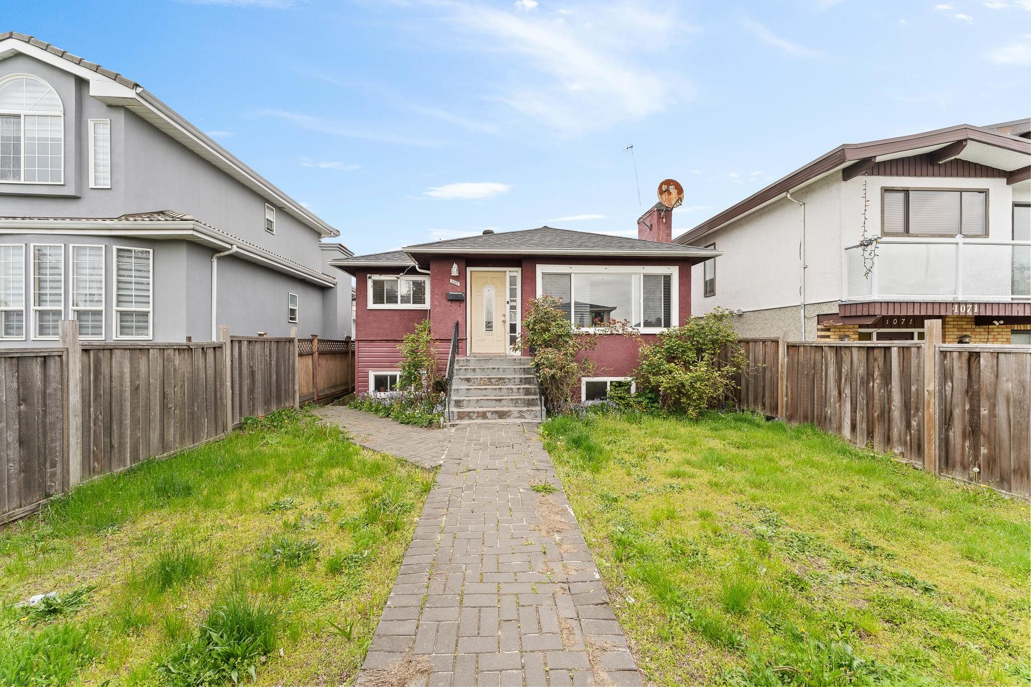 1061 E 57th Avenue, Vancouver, BC, V5X 1T4