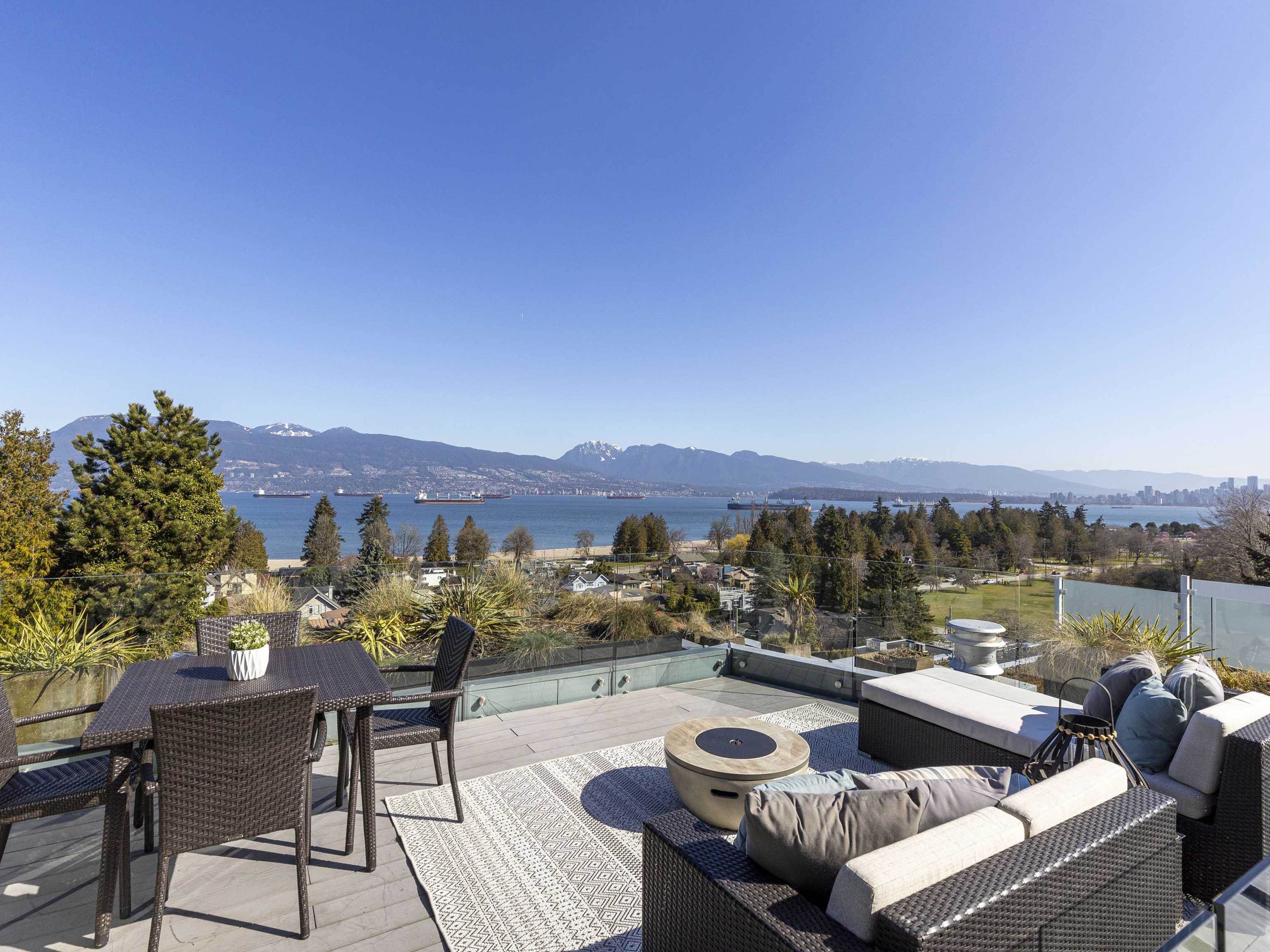 4559 W 1st Avenue, Vancouver, BC, V6R 1H7