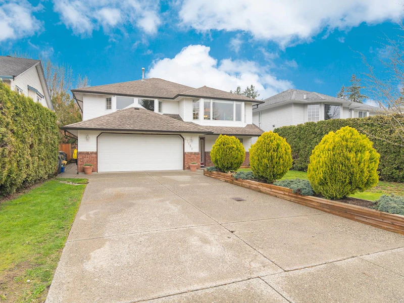 27151 27th Avenue, Langley BC V4W 3V4