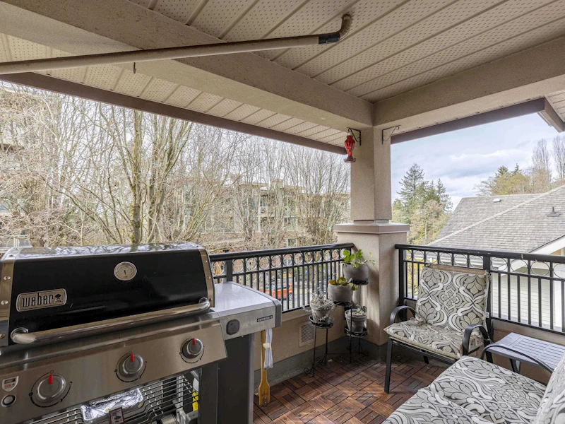 207 - 150 W 22nd Street, North Vancouver BC V7M 3M4