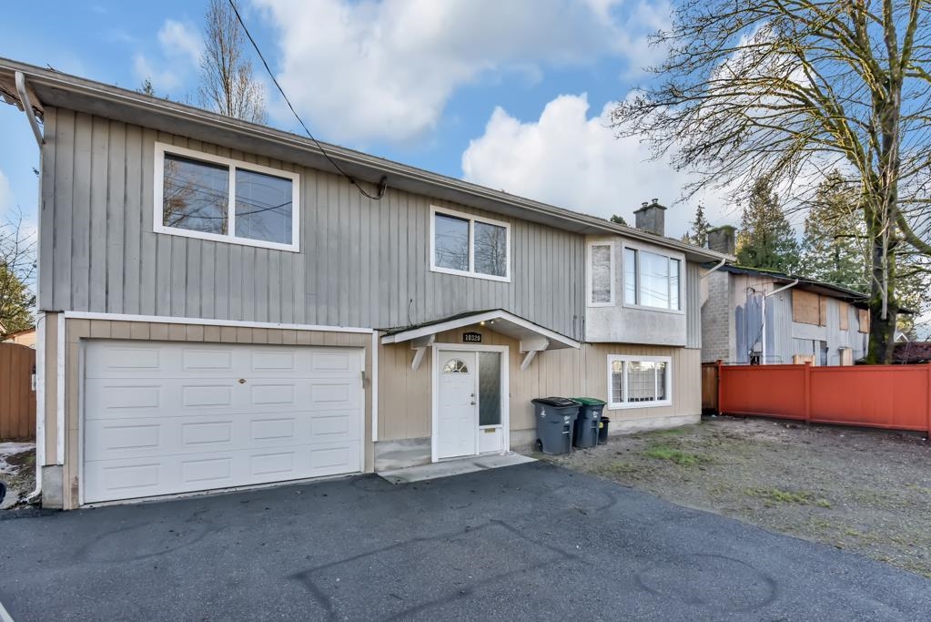 10320 140 Street, Surrey, BC, V3T 4X9