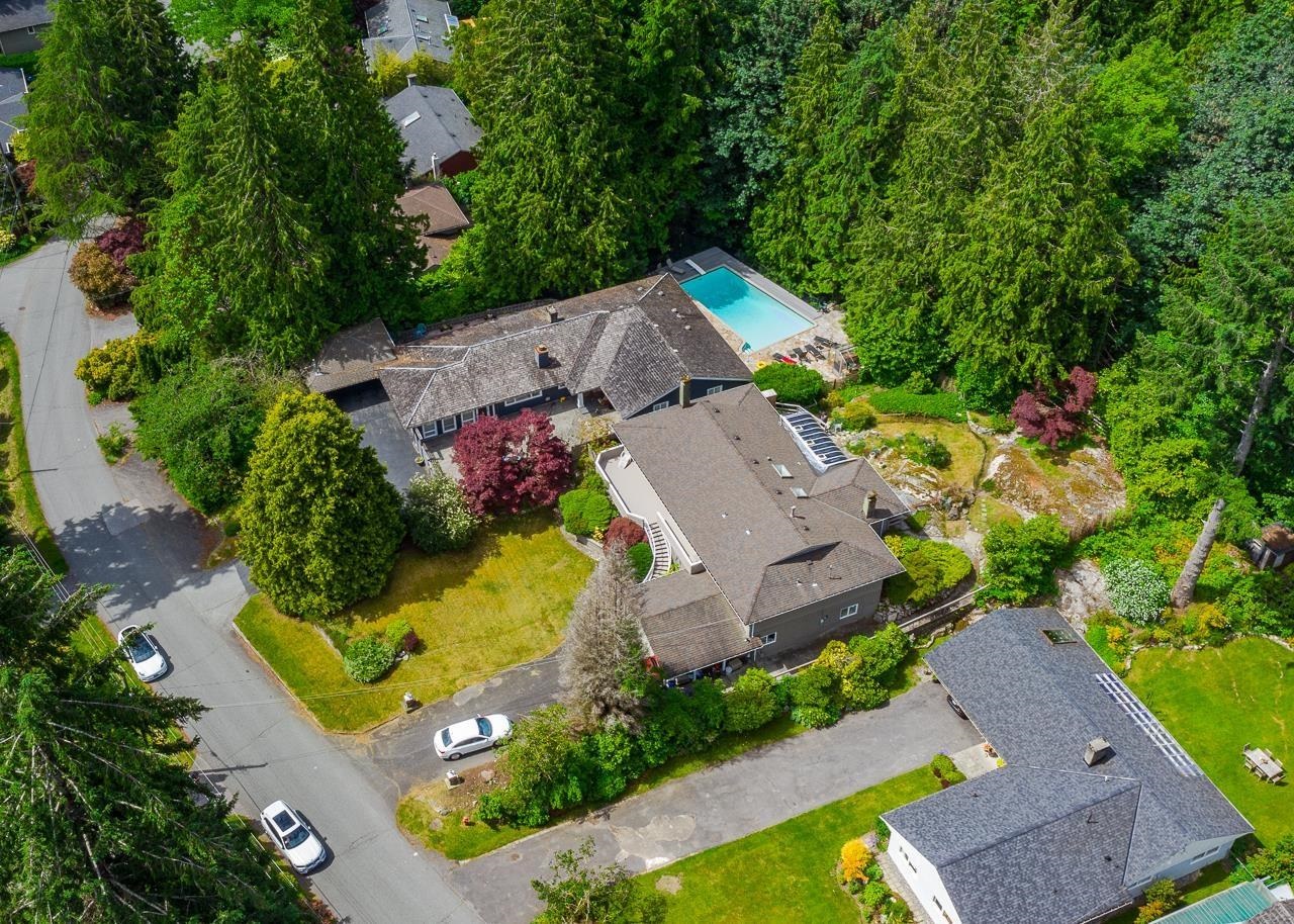 5725 Cranley Drive, West Vancouver, BC, V7W 1S7