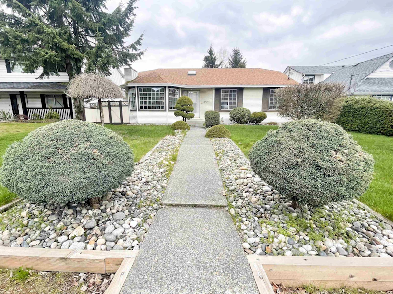 15939 88th Avenue, Surrey BC V4N 1H6
