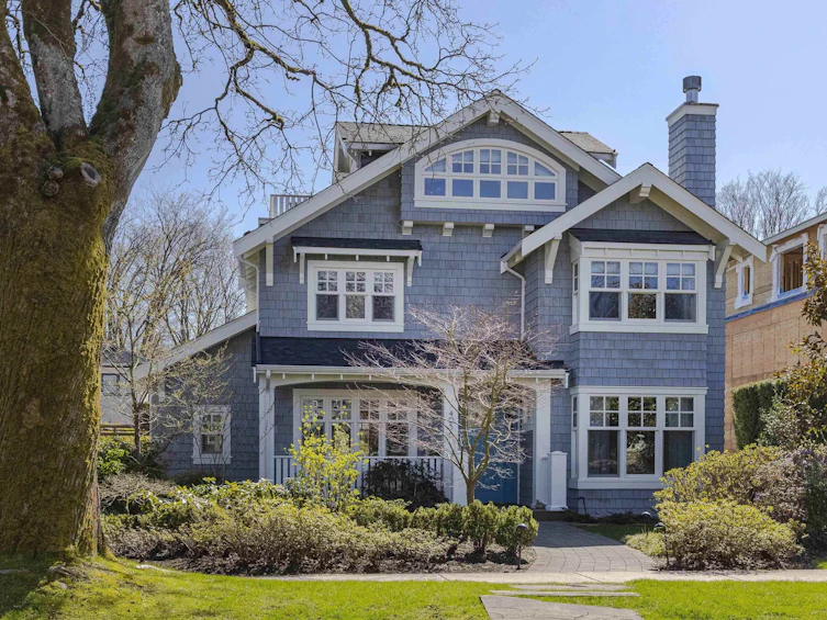 4056 W 12th Avenue, Vancouver, BC, V6R 2P3