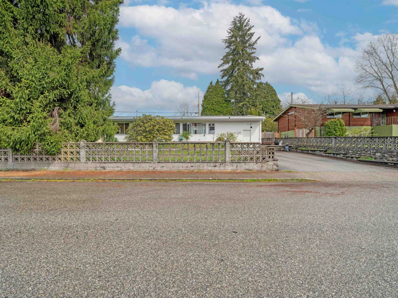 6491 Lougheed Highway, Burnaby BC V5B 3A1